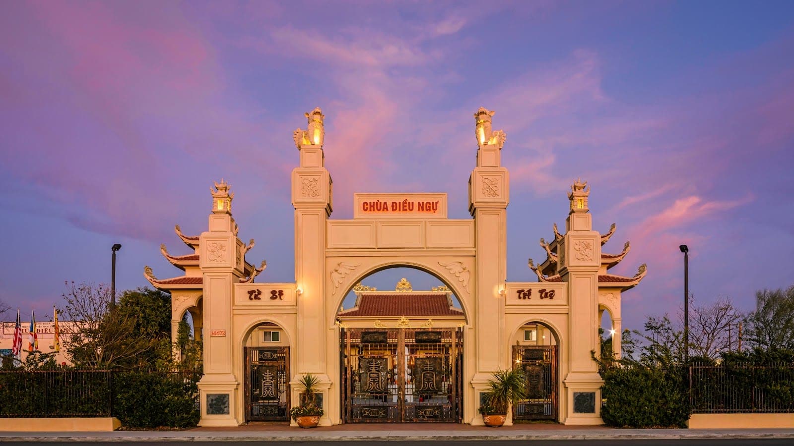 Chua Dieu Ngu Buddhist Temple